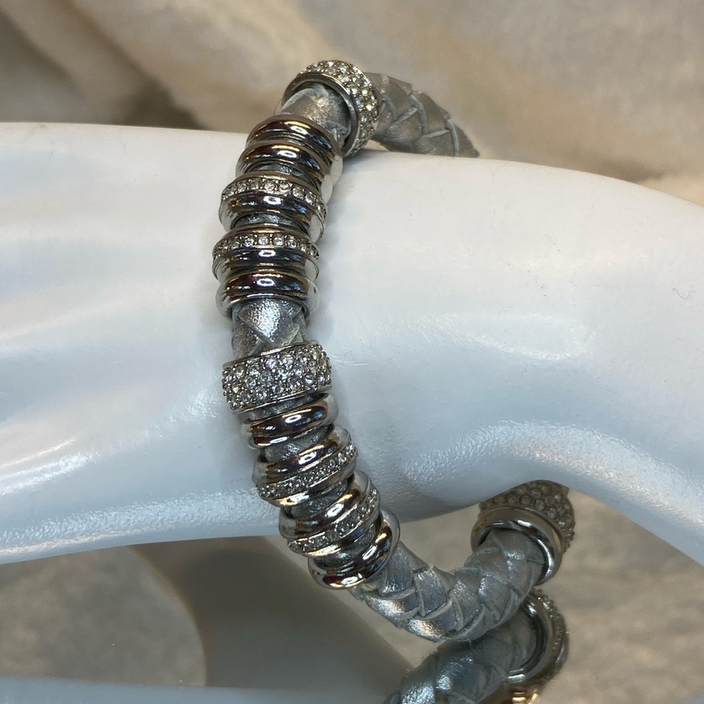 Serena Williams 2009 Crystal Bling Leather Bracelet with Magnetic Clasp size 8